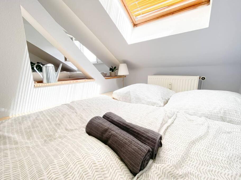 Schoene Ferienwohnung Mit Blick Ueber Stadtwald Leipzig Exterior foto